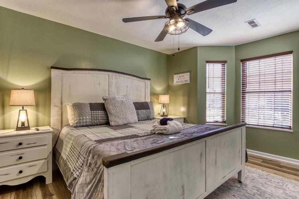The Mason Jar, Hot Tub, Wifi, 1089 Free Tickets Each Paid Day, Dollywood And More! Pigeon Forge Εξωτερικό φωτογραφία